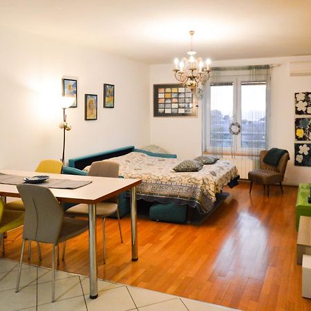 Apartamento Lungo Mare Pula Exterior foto
