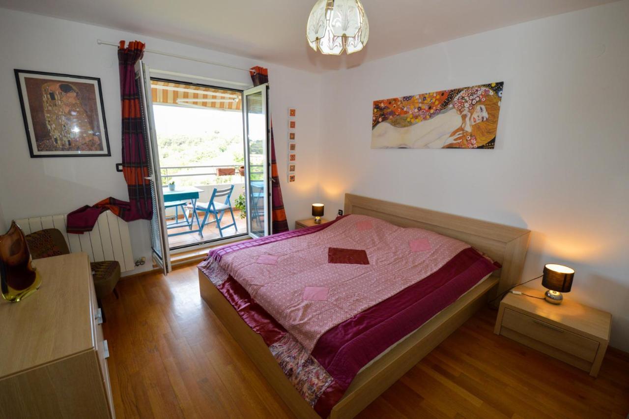 Apartamento Lungo Mare Pula Exterior foto